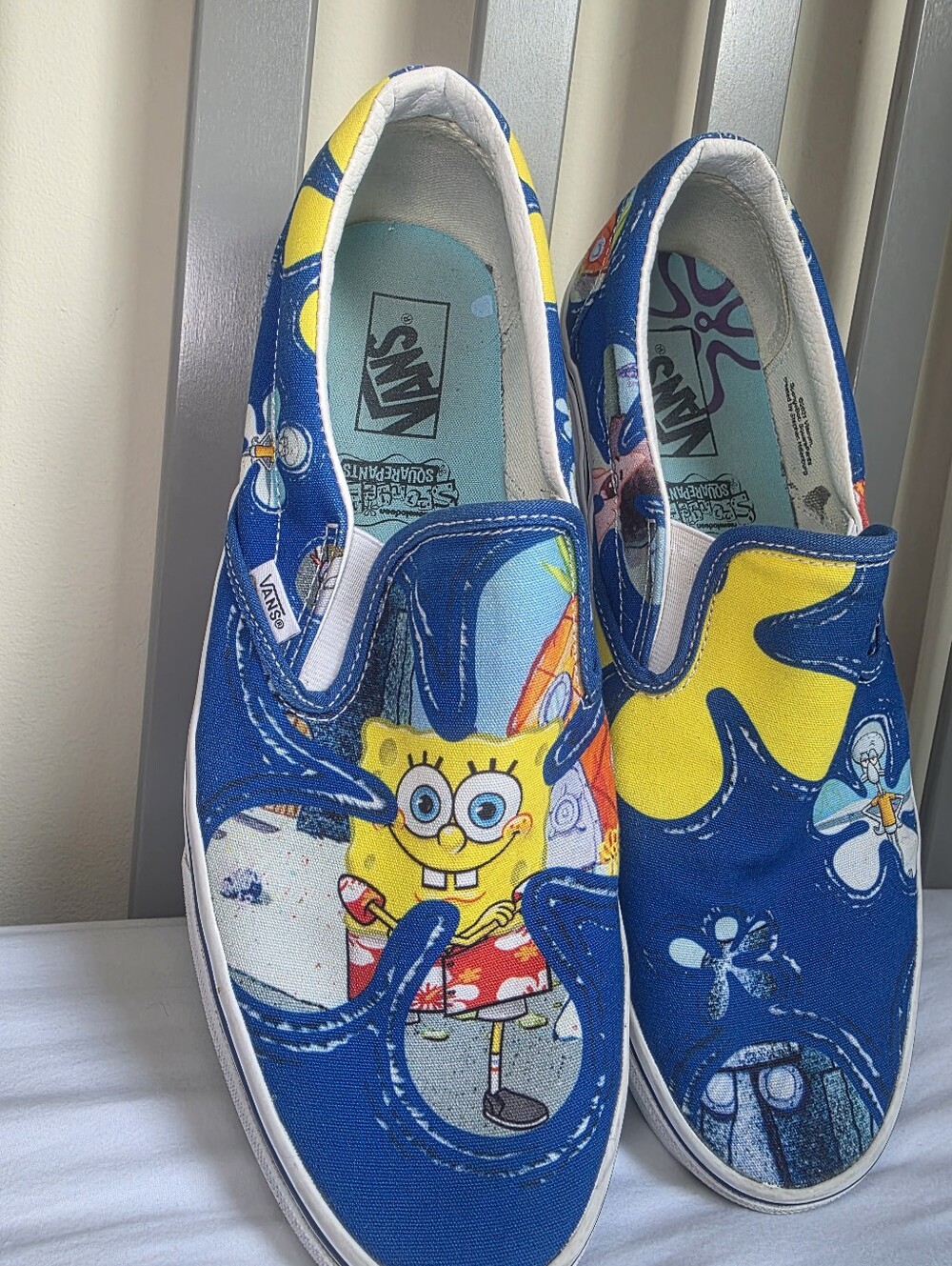 Vans X SpongeBob Alohabob Blue and Yellow Slip-On Sneakers Size 11.5 Mens